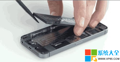 最簡單的iPhone手機拆機教程 蘋果手機拆機教程 蘋果手機如何換內電池 系統之家