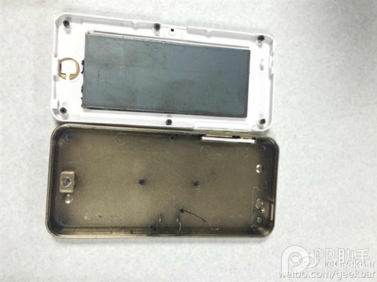 史上最拼的土豪金山寨iPhone5s長什麼樣  