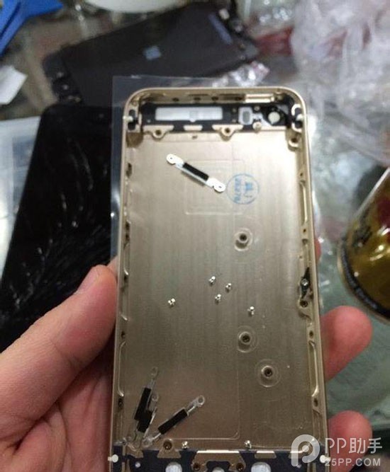 觸目驚心 華強北翻新iPhone5c改5s全過程