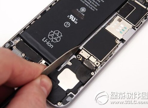 iphone6怎麼換電池 iphone6拆機換電池操作教程圖12