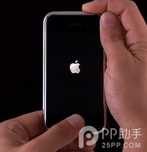 iPhone為什麼會白蘋果  