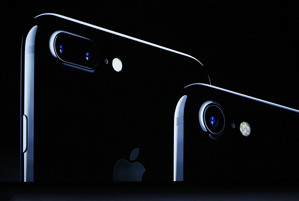 蘋果發布會講了8件事 全場把最熱烈掌聲給了耳機