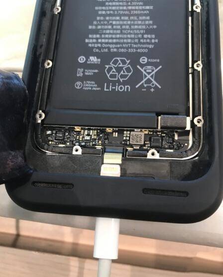蘋果iPhone7智能電池套防水麼？有人進行了測試