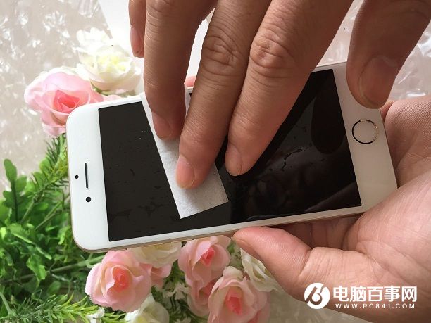 iPhone7怎麼貼膜？自己動手為iPhone7貼膜教程