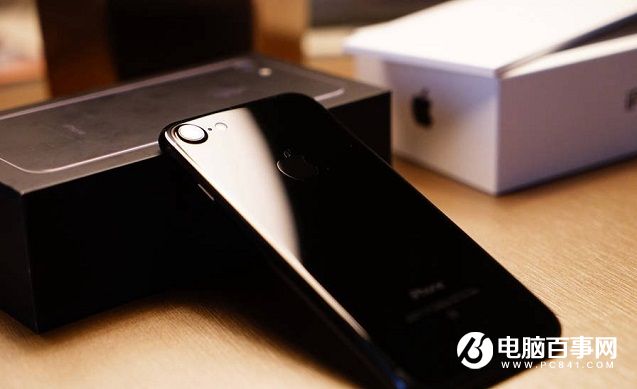 iPhone7黑色還是亮黑好看？iPhone7黑色與亮黑色對比