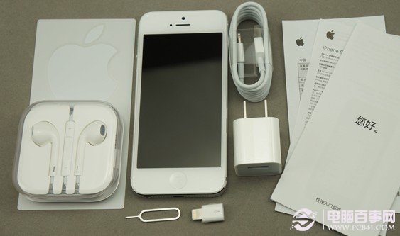 iPhone5開箱後的配件全家福