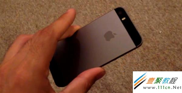 iPhone 5S遭遇藍屏死機！