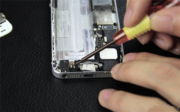 如何更換蘋果iPhone5電池？iPhone5換電池直播