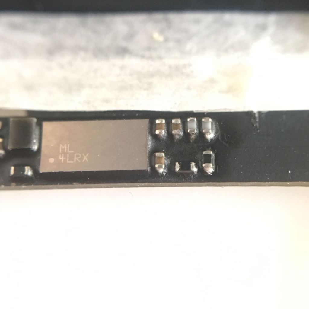 iPhone 5/6 原裝電池的簡單拆解教程