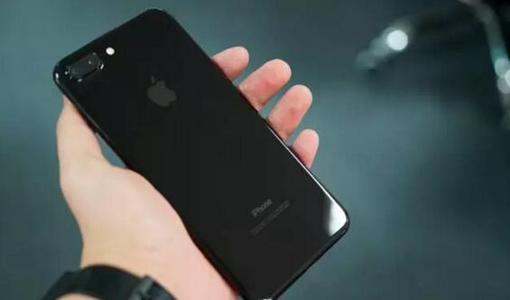 iPhone 7 掉電嚴重問題這樣解決