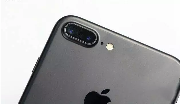 蘋果7黑色還是亮黑好看？iPhone7黑色與亮黑色區別對比
