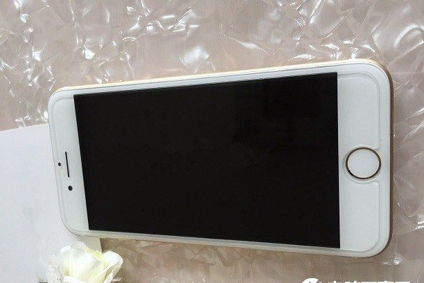 iPhone7怎麼貼膜？iPhone7貼膜教程