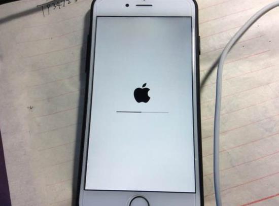 iPhone死機、白蘋果怎麼辦？解決辦法
