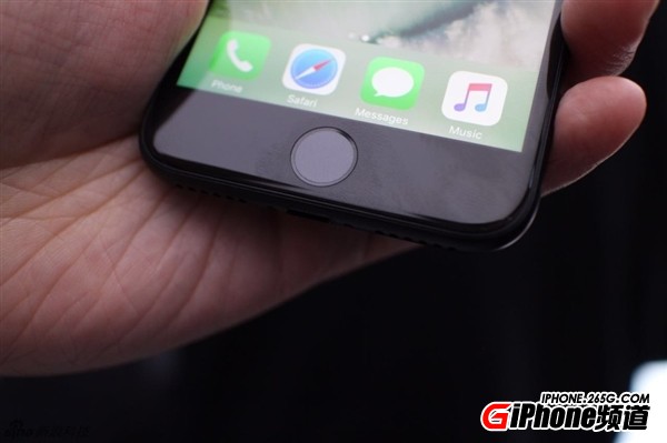 iPhone7亮黑色怎麼樣？亮黑色iPhone7多少錢？