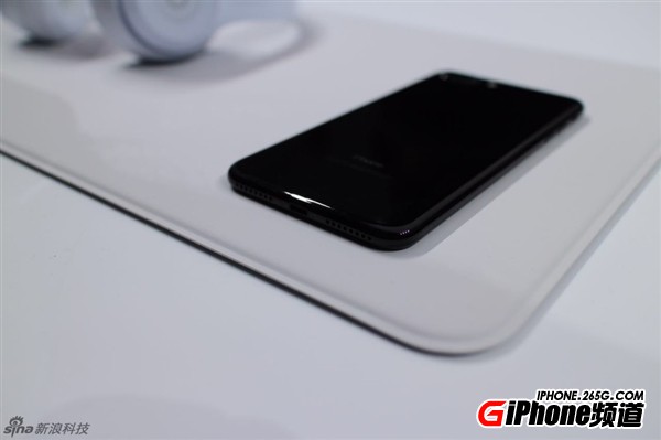 iPhone7亮黑色怎麼樣？亮黑色iPhone7多少錢？