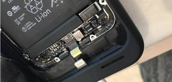 蘋果iPhone7智能電池套防水麼？有人進行了測試