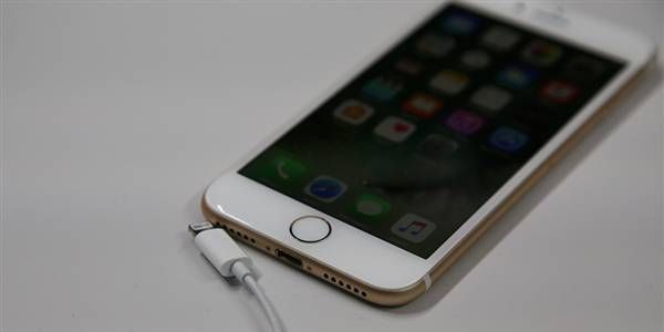 iPhone7土豪金好看嗎？蘋果7土豪金真機高清圖賞