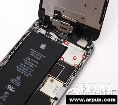 iphone6怎麼換電池 iphone6拆機換電池操作教程圖6