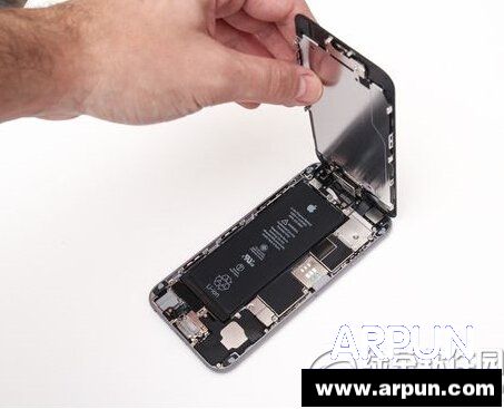 iphone6怎麼換電池 iphone6拆機換電池操作教程圖5