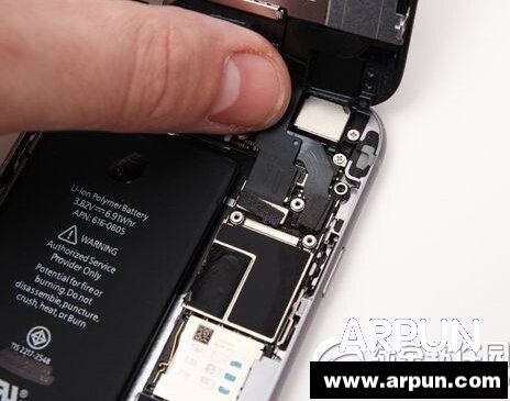iphone6怎麼換電池 iphone6拆機換電池操作教程圖13