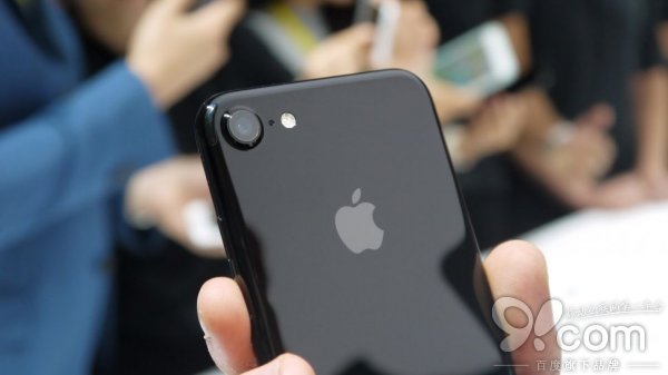 蘋果iPhone 7對決Galaxy S7評測   