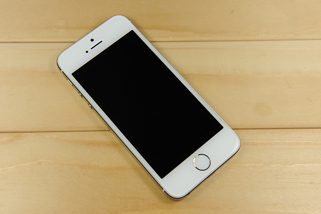 教你一秒辨別iPhone6是原裝還是已拆封 